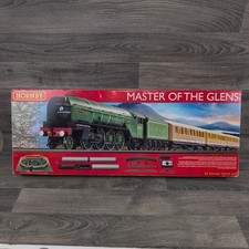 Hornby R1138 Master of The
