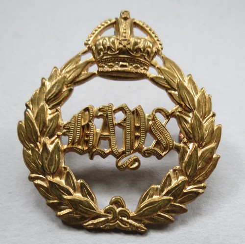 Military badge the queen s - military, queen's