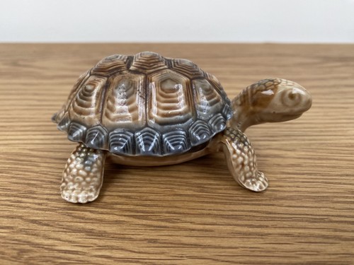 Whimsies wade tortoise trinket - wade,