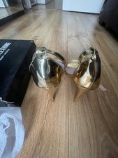 PrettyLittleThing Women’s