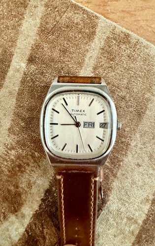 Vintage timex watch - timex, automatic