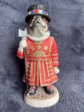 Doggie people.  Bulldog