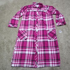 Cozee Corner Pink Plaid House