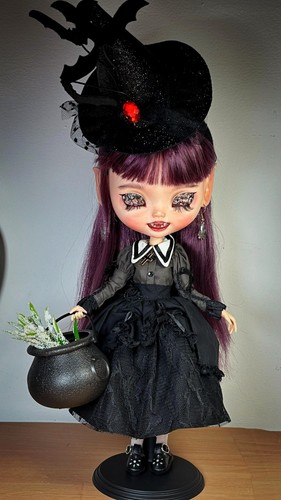 Blythe vampire halloween doll - blythe,