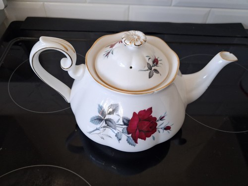 Royal albert bone china sweet - albert,