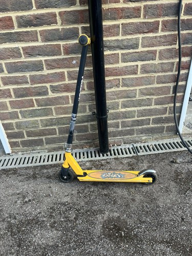 Razor trick scooter - trick, yellow