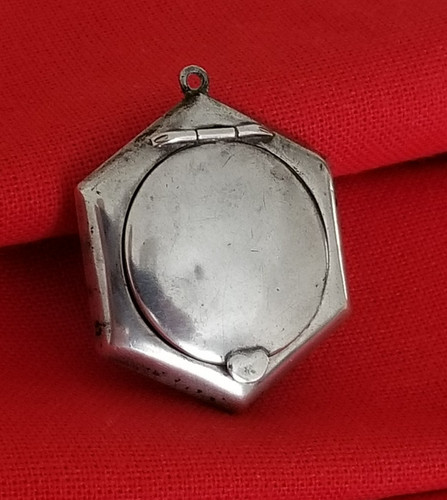 Antique silver powder - antique, compact