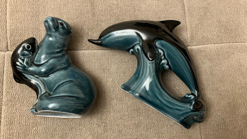 Poole pottery figures - x,