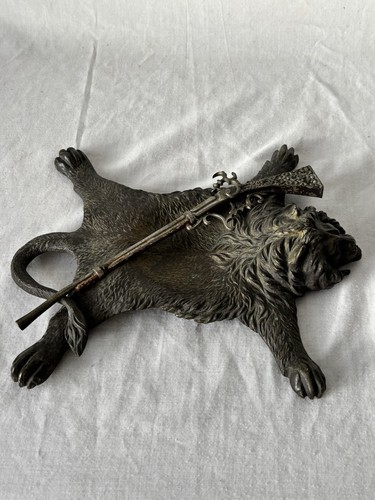 Bronze brass antique lion - bronze/, pin
