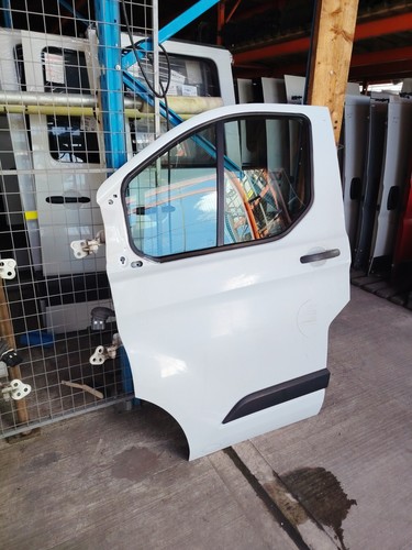 Ford transit custom facelift - transit,