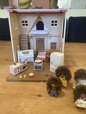 Sylvanian Families House. Bramble Family Hedge Hogs. Fully Furnished. 1985 Flair