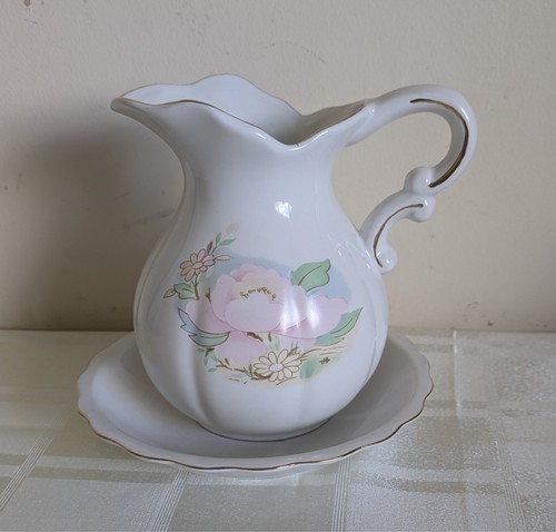Vintage white decorative - vintage,