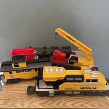 CAT Caterpillar Construction Express Motorised Lights XL Train Set 