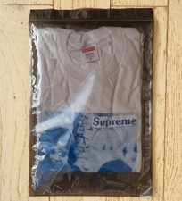 Supreme x HYPEBEAST 10th