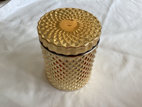 Gold coloured glass - glass, with