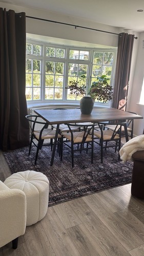 Live edge style dinning table - style,