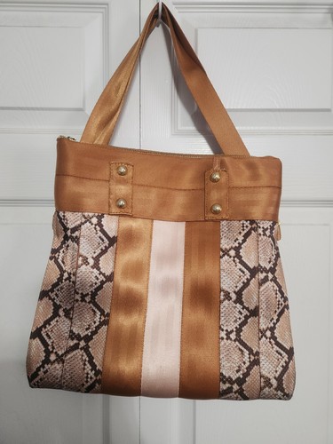 Harveys foldover tote snake - foldover,