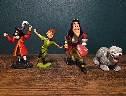 Disney peter pan - disney, figure