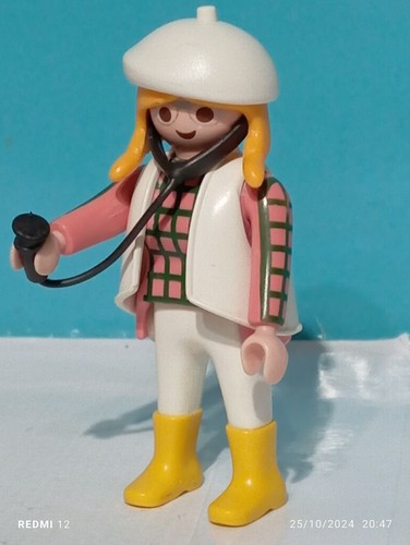 Playmobil veterinary figure - veterinary,