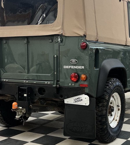 Land rover defender rear - land,
