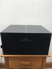 moet and chandon grand vintage presentation box With 4 crystal flutes