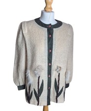 Vintage Nancy Button Appliqué