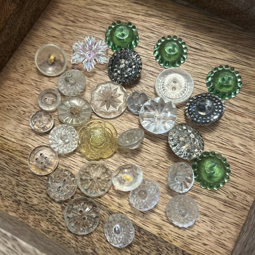 Joblot transparent buttons - joblot,