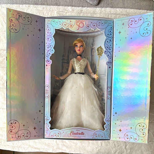 Disney cinderella collector - disney,
