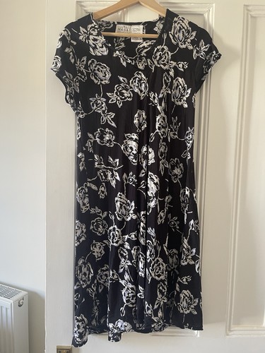 Masai floral dress medium - dress,