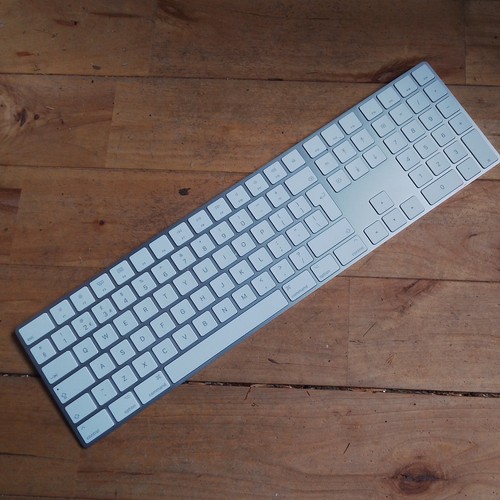 Apple magic keyboard - magic,