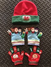 Wales wooly hat & Xmas gloves