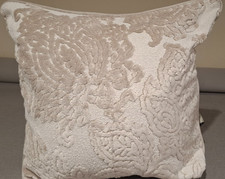 SUPERB QUALITY SET OF 4 DFS CUT VELVET SILVER BEIGE DEMASK CUSHION COVERS 24X24"