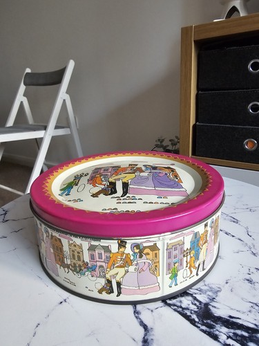 Vintage quality street tin - quality,