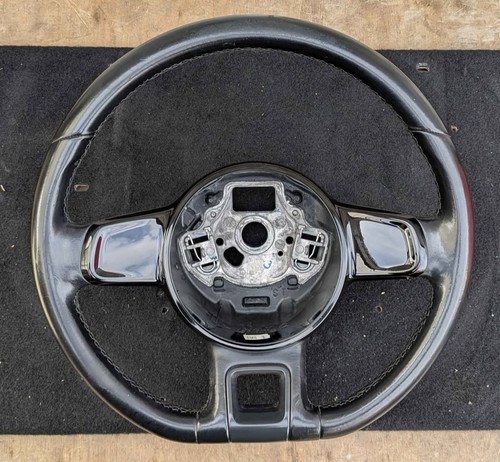 Volkswagen steering wheel - up,