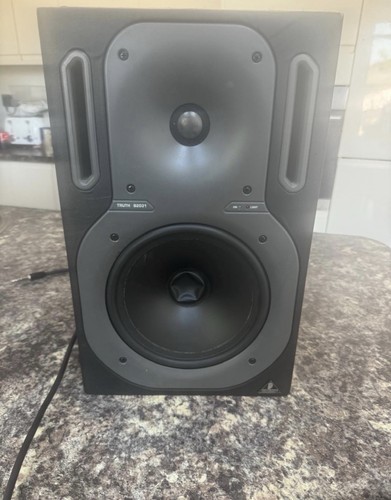 Behringer truth b2031 active - truth,