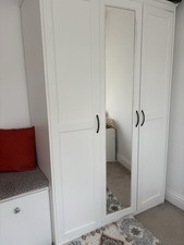 Bedroom wardrobe cupboard, mirrored doors 