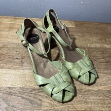 Wonders Green Leather Heeled