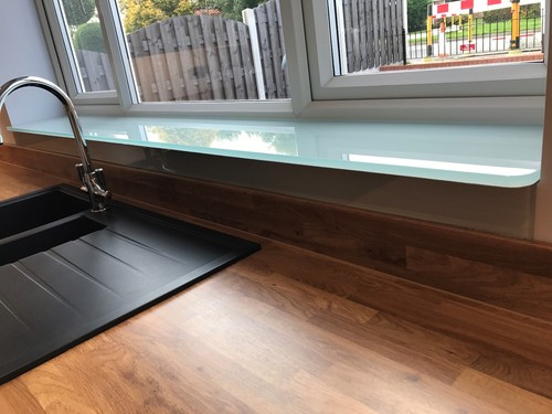 Dio met toughened glass window - glass,
