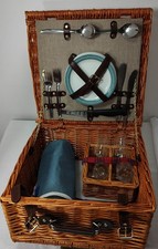 Wicker Picnic Basket Set for 4
