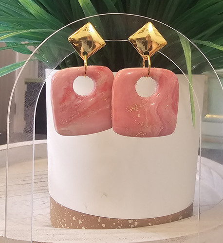 Pink resin square - square, dangle