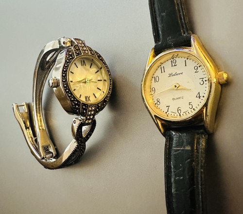 Lot ladies quartz watch - of,