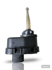 Toyota Avensis headlight level