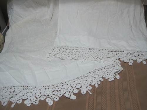 Vintage white crochet - white,
