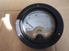 analogue vintage voltmeter 0-