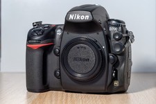 Nikon D700 DSLR Camera Body