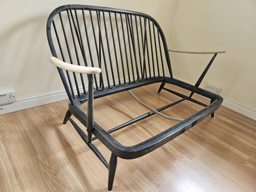 Ercol 203 seater - 203, 2