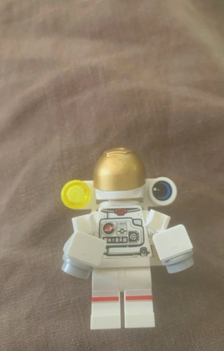Lego minifigures astronaut - minifigures,