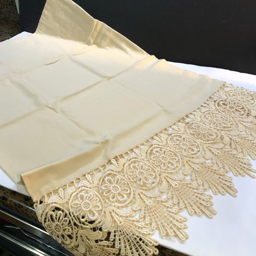 Vintage single bed pillowcase - bed,