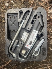 Mini Cooper Sidewalk Lifting