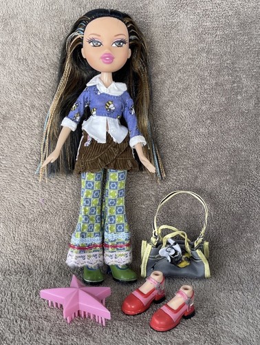 Bratz doll tokyo go - a,